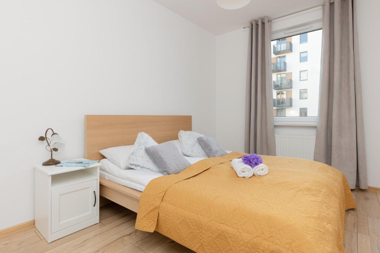 Warsaw Ulrychow Apartment With Parking By Renters Bagian luar foto